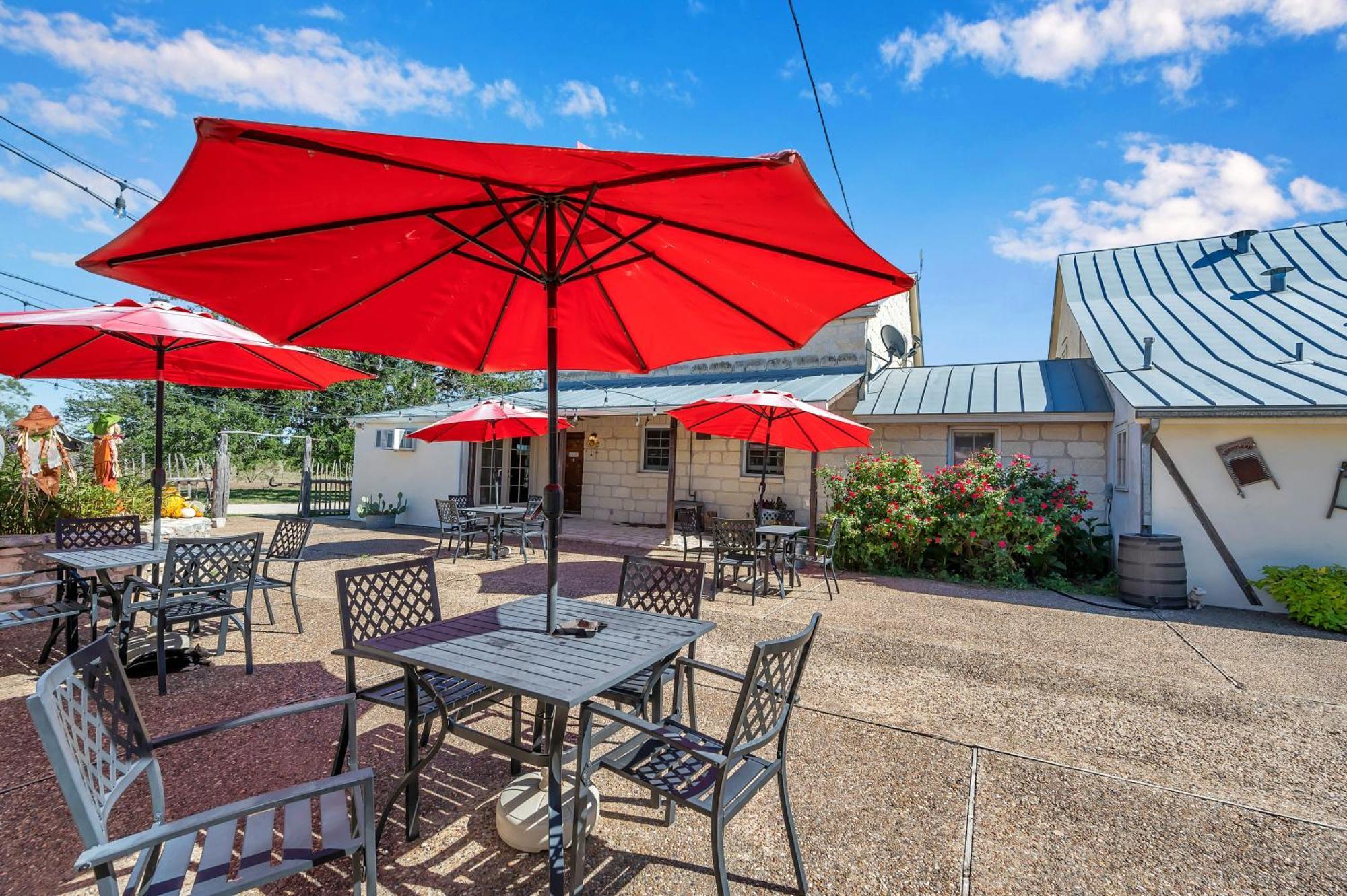 Full Moon Inn Fredericksburg Exterior photo